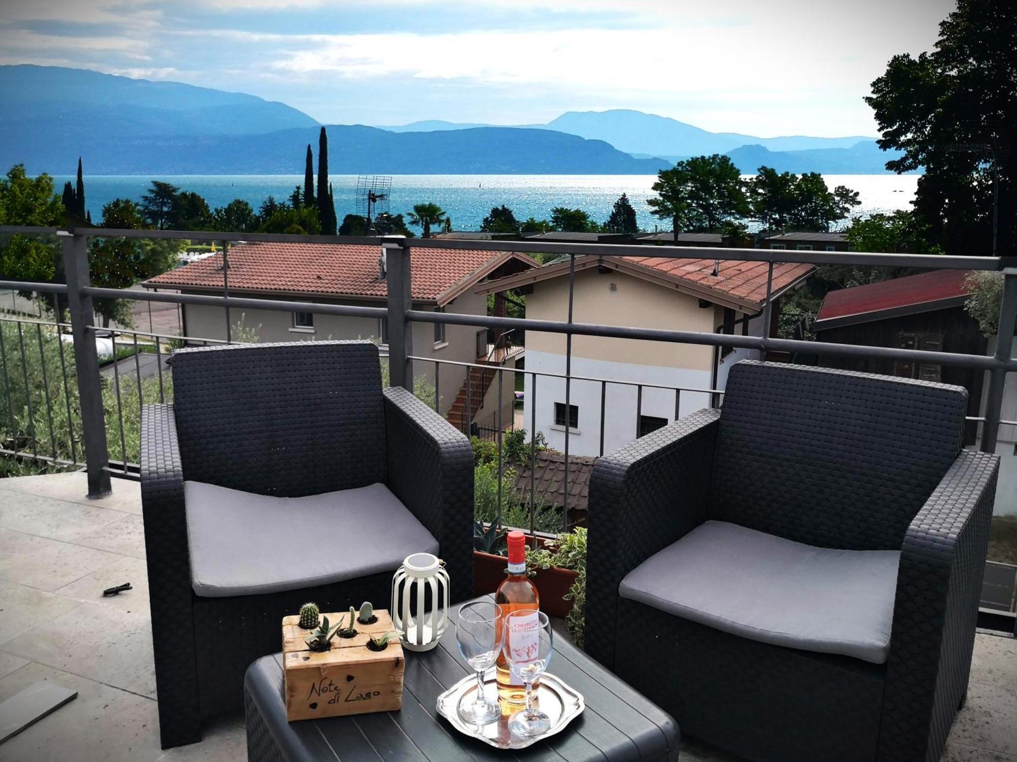 Note Di Lago Manerba del Garda Luaran gambar